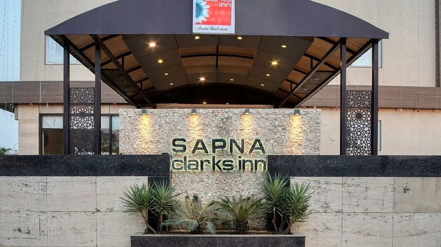 Sapna Clarks Inn