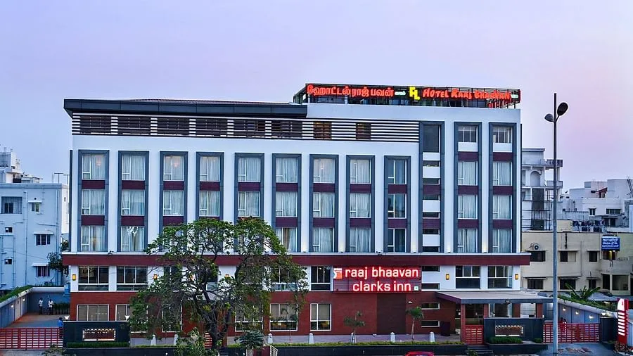 Raaj Bhawan Clarks Inn