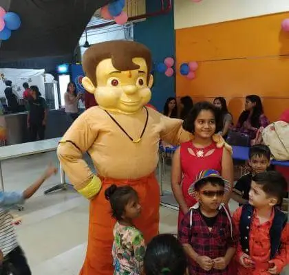 Engaging with little IIFL-ites