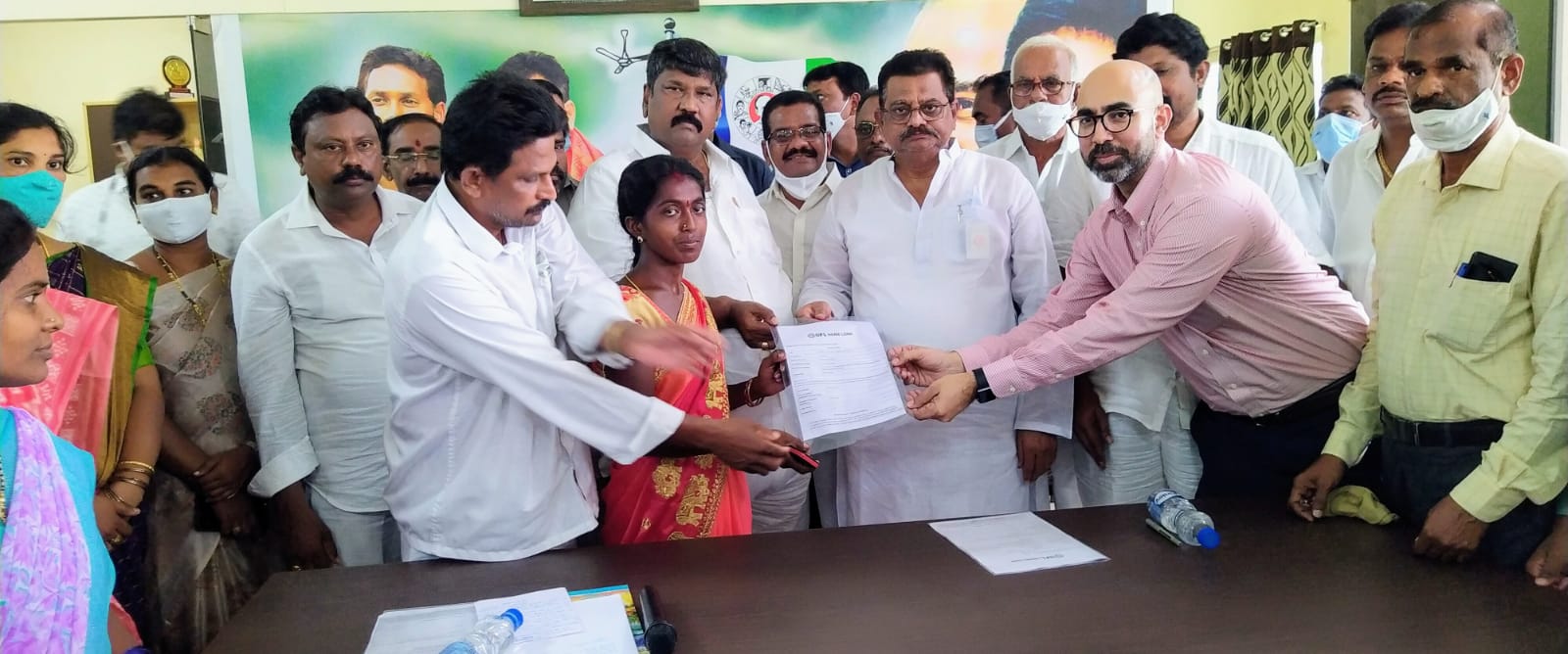  Andhra Pradesh Housing Minister Cherukuvada Sri Ranganadha Raju distributed IIFL Home Loan sanction letters to BLC-PMAY(U) beneficiaries