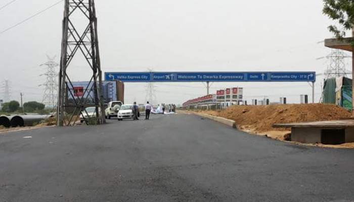 Dwarka Expressway: Booming High
