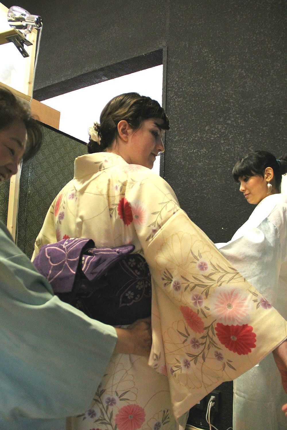 Kimono experience at Lake Ashi in Hakone, a place for viewing Mt
