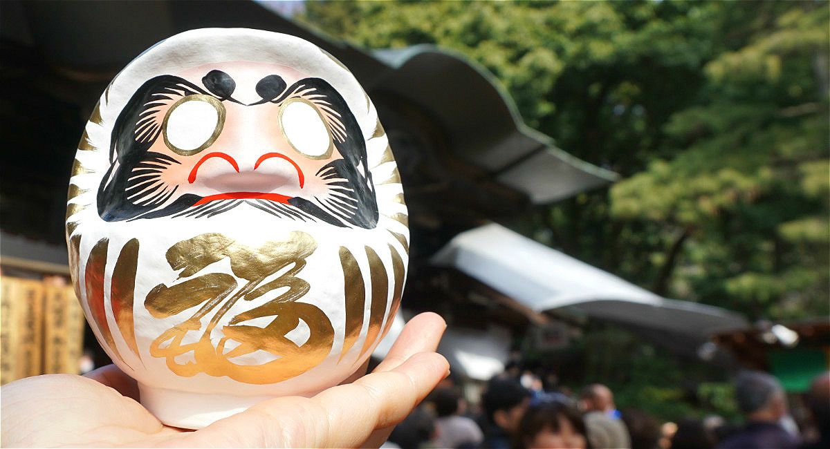 Why does Japan's Daruma have no eyes?