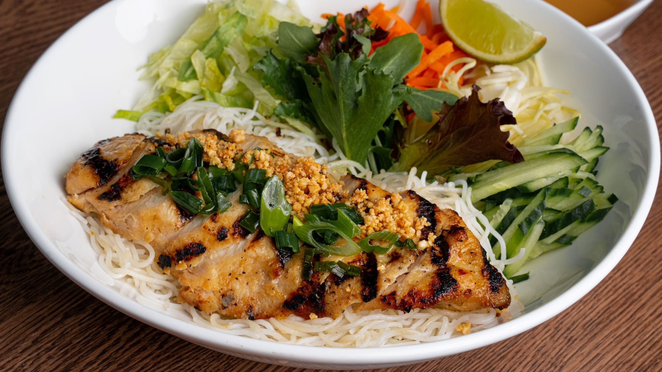 Vermicelli bowl with Grilled Chicken