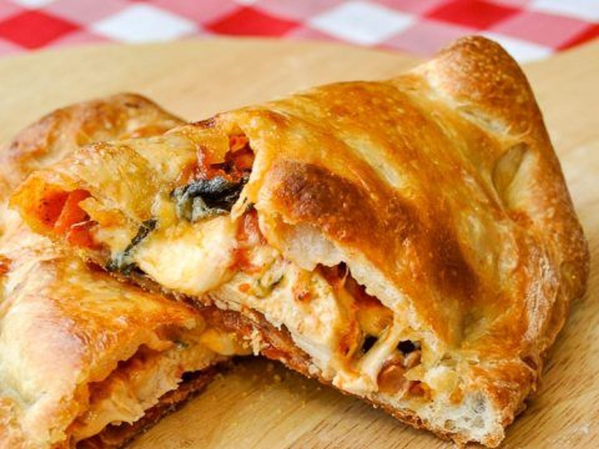 The Pollo Picante Bambino Calzone.