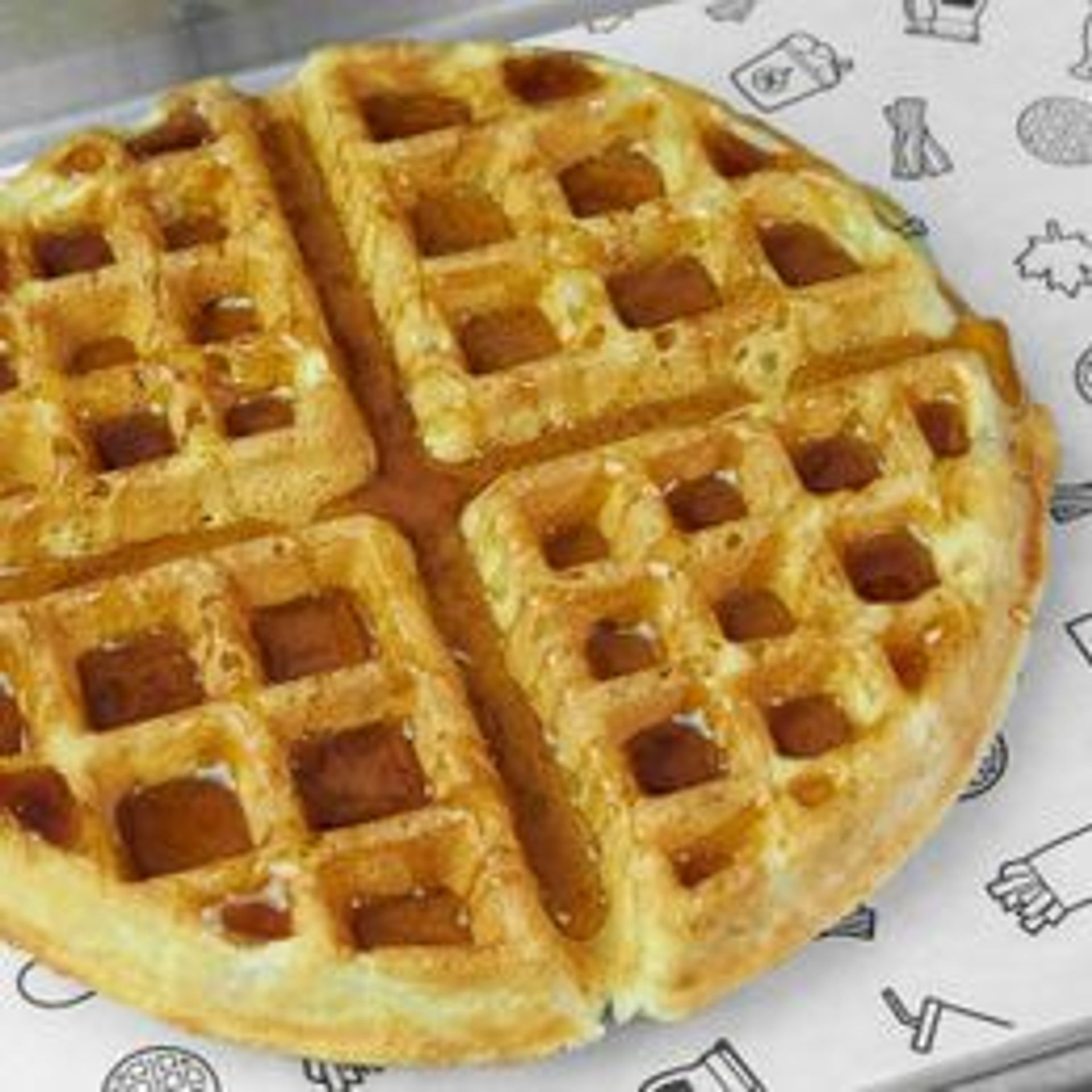 WAFFLE w/ SYRUP