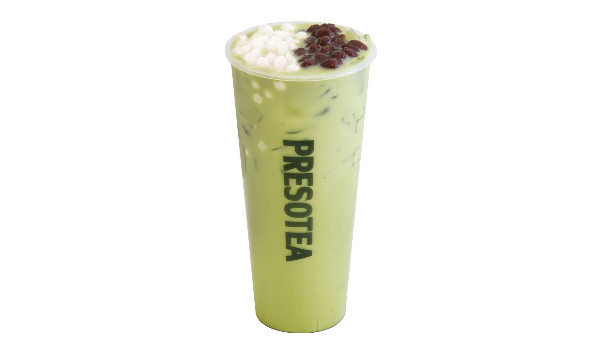 Thé au lait Matcha avec fèves rouges et perles de tapioca blanches / Matcha Milk Tea with Red Bean and White Pearl