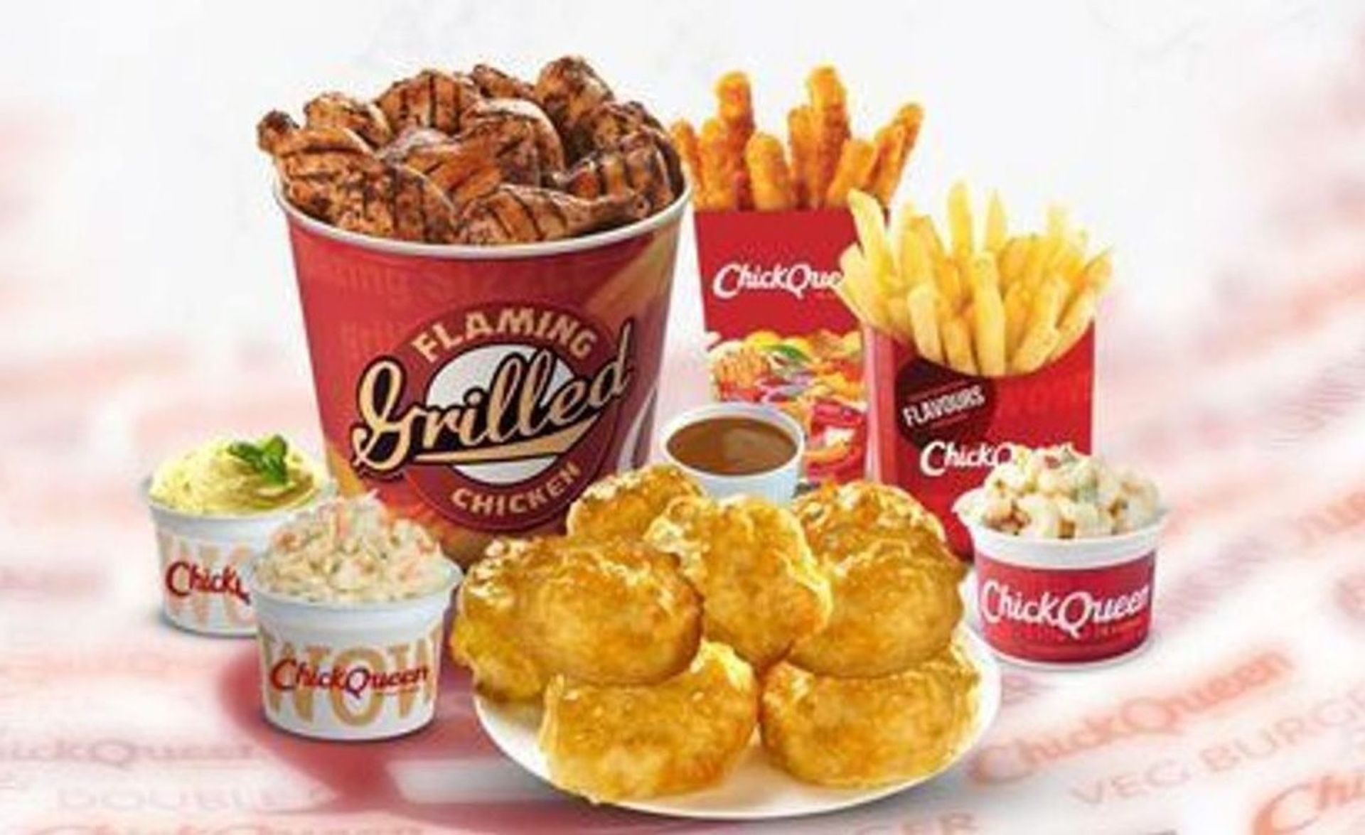 8 Pcs Grilled Chicken Family Bucket Meal ( Comes with 2 Reg Sides & 4 Biscuits)