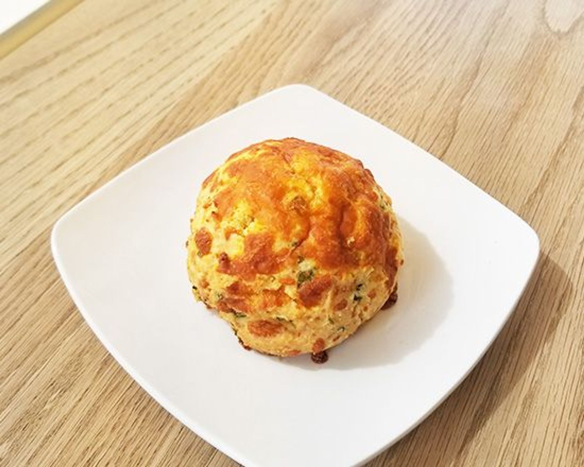 Cheddar Cheese & Green Onion Scone