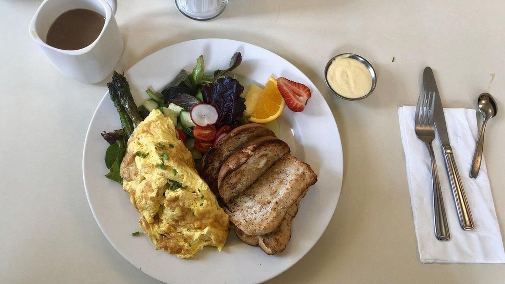 Brie And Asparagus Omelette