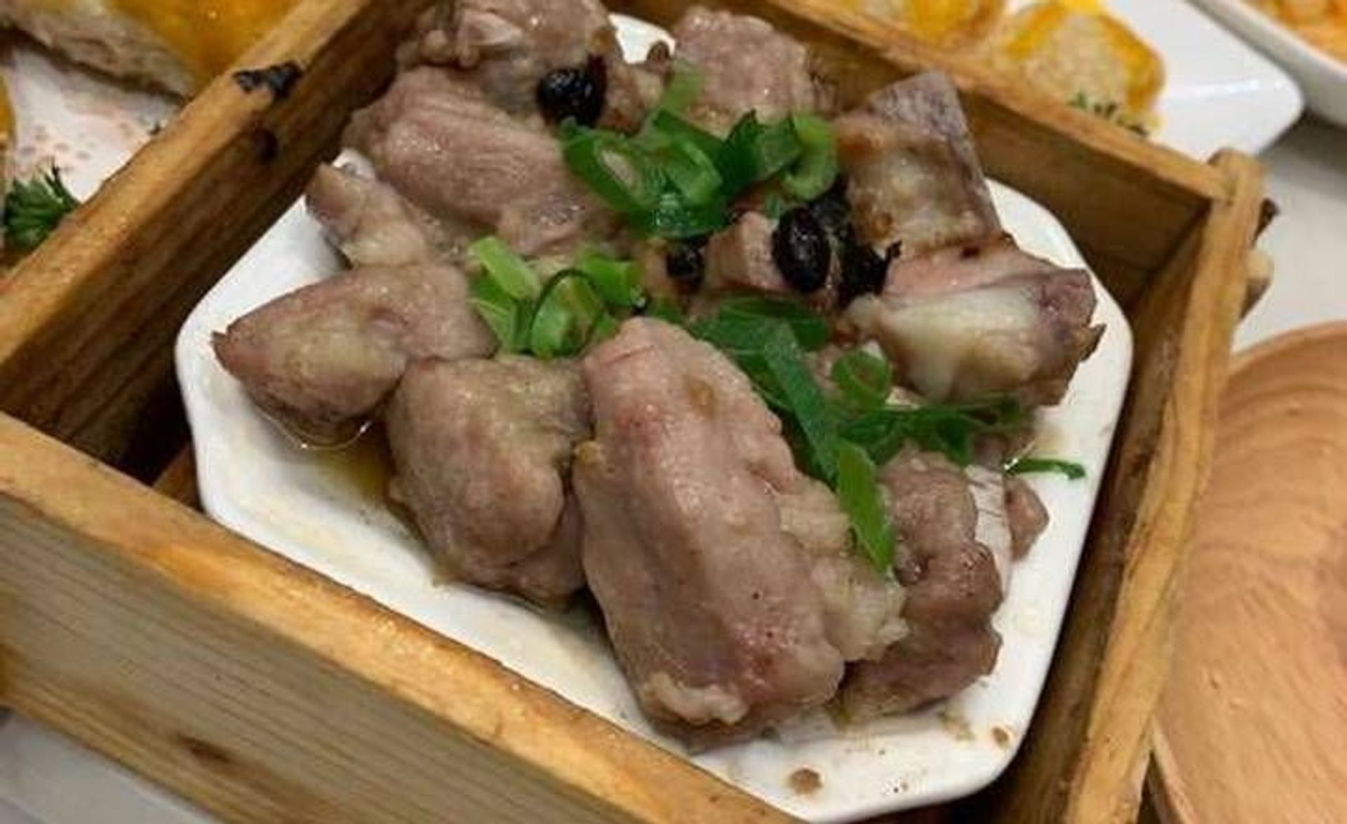 香芋蒸排骨, Pork Ribs w/ Taro L08