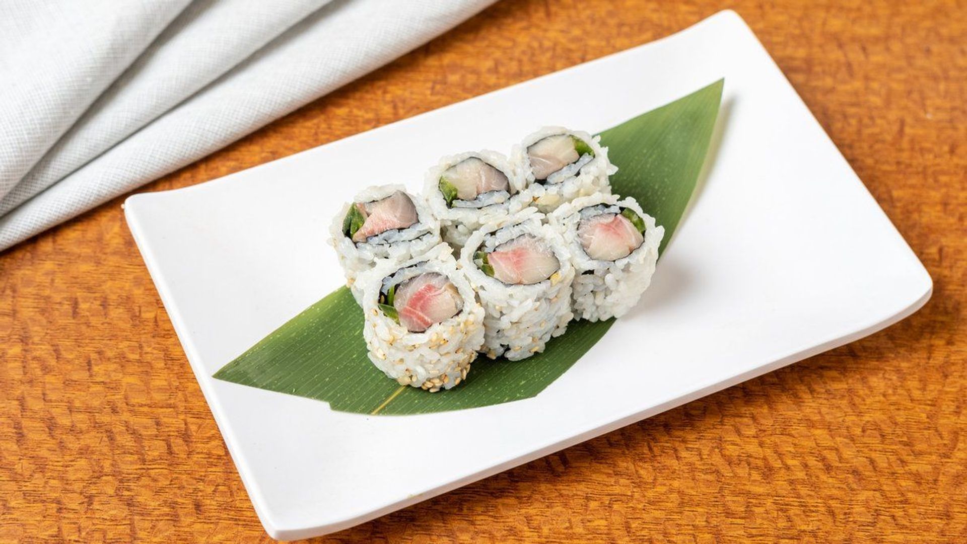 YellowTail Jalapeño Roll ( 6 Pieces)