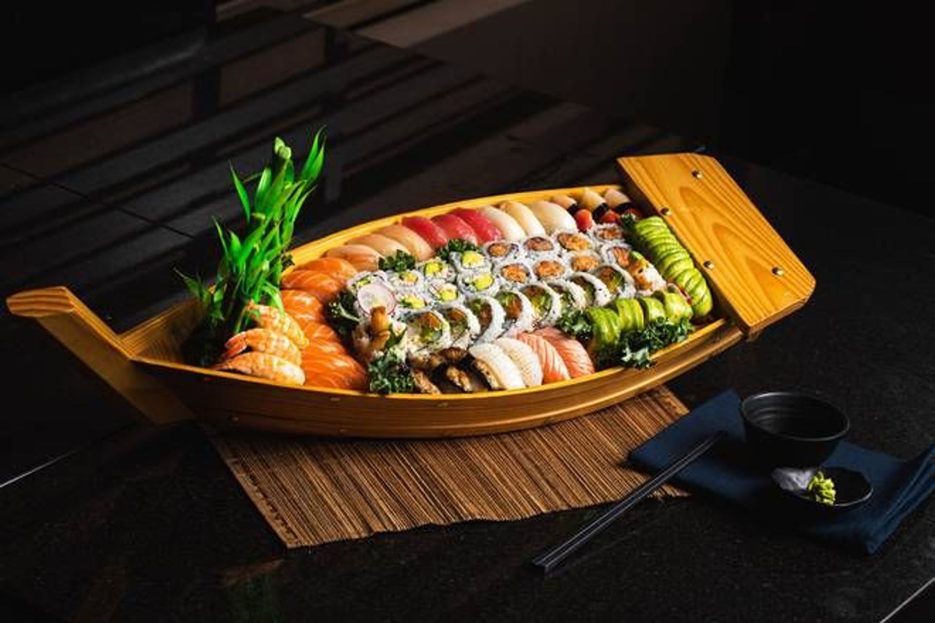 P20. Sushi Omigoto B (64 pcs)