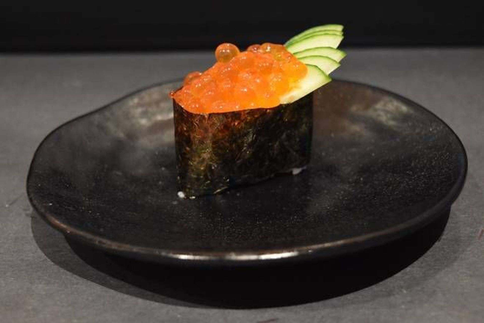 d29  IKURA Salmon Roe Sushi Nigiri