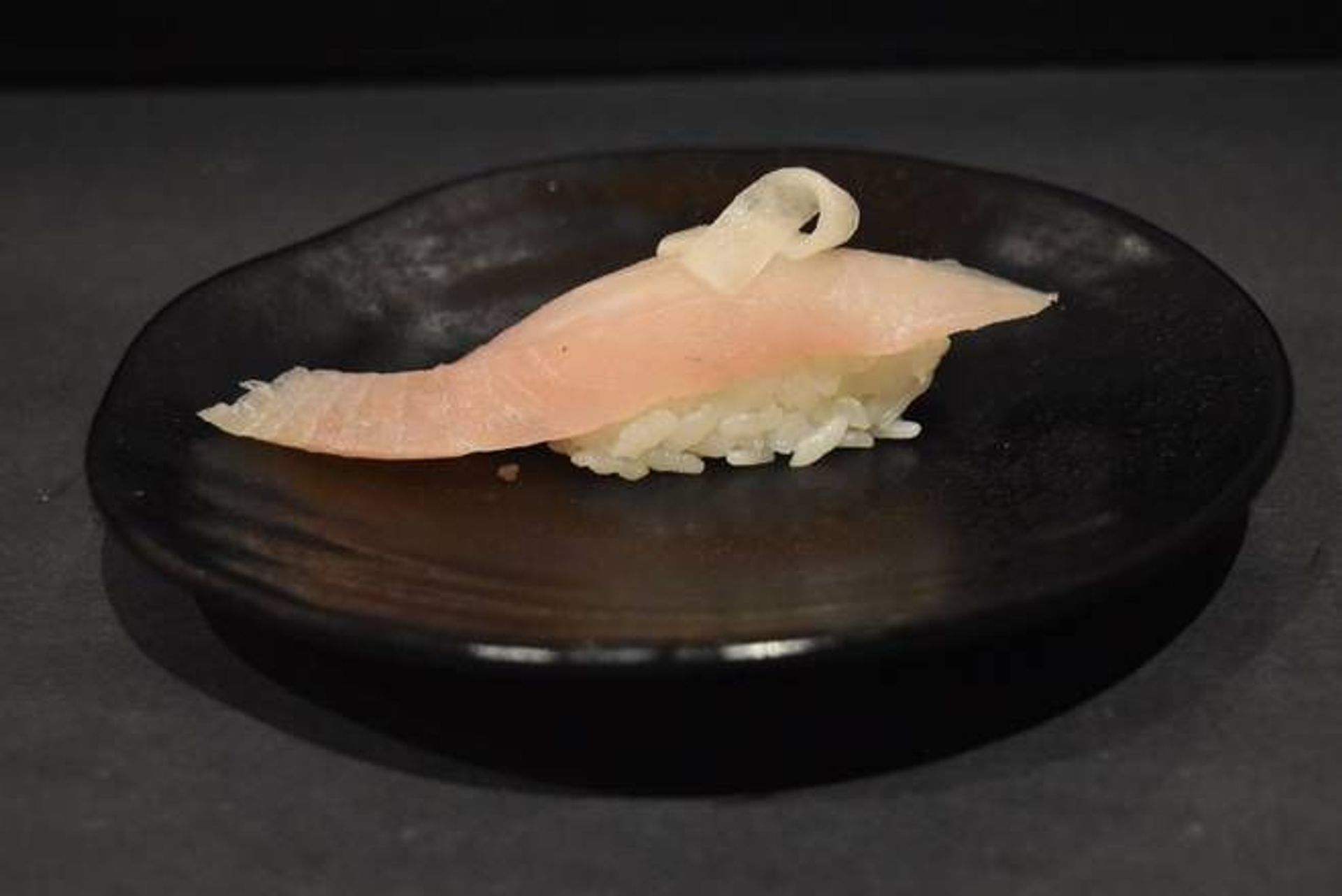 D38 Red Snapper Sushi Nigiri