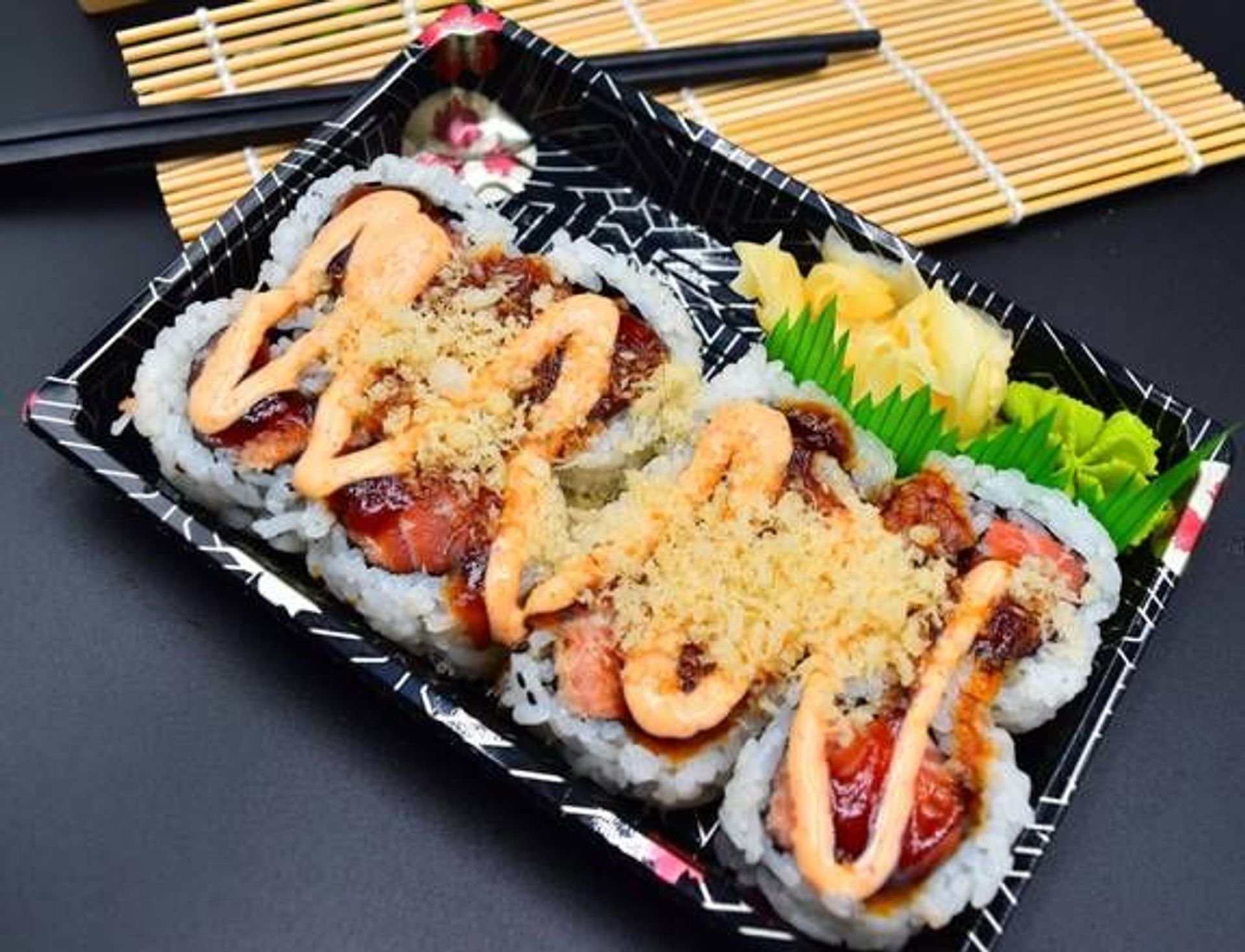 D45  Spicy salmon  Maki