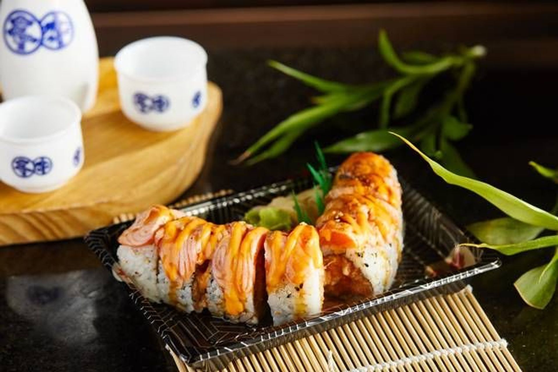 S15. Salmon Love Roll