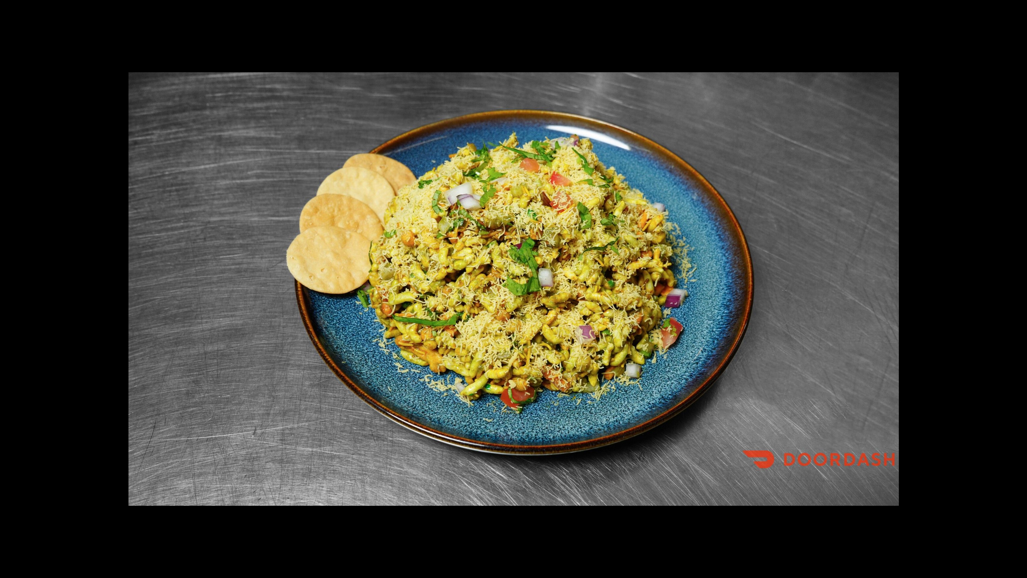 Bhel Puri (With Chutneys)
