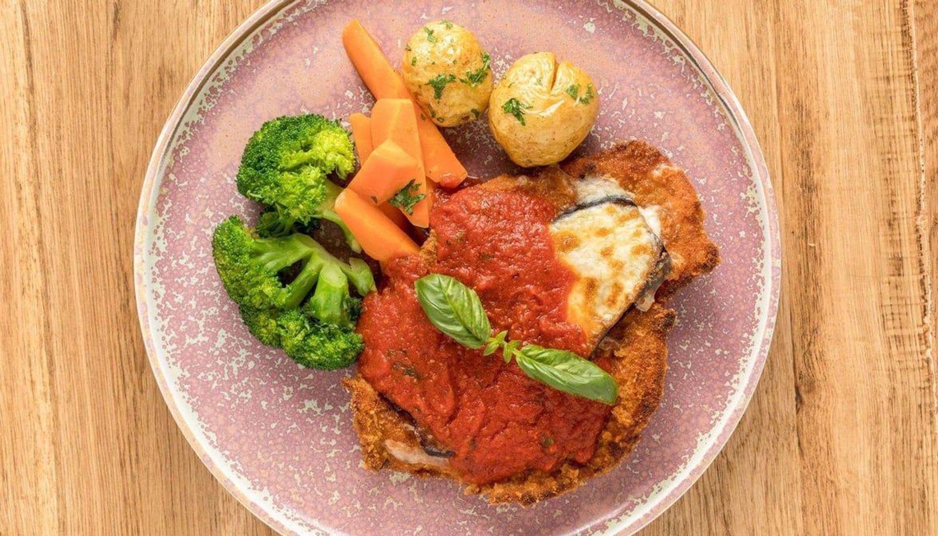 Veal Parmigiana (Crumbed)