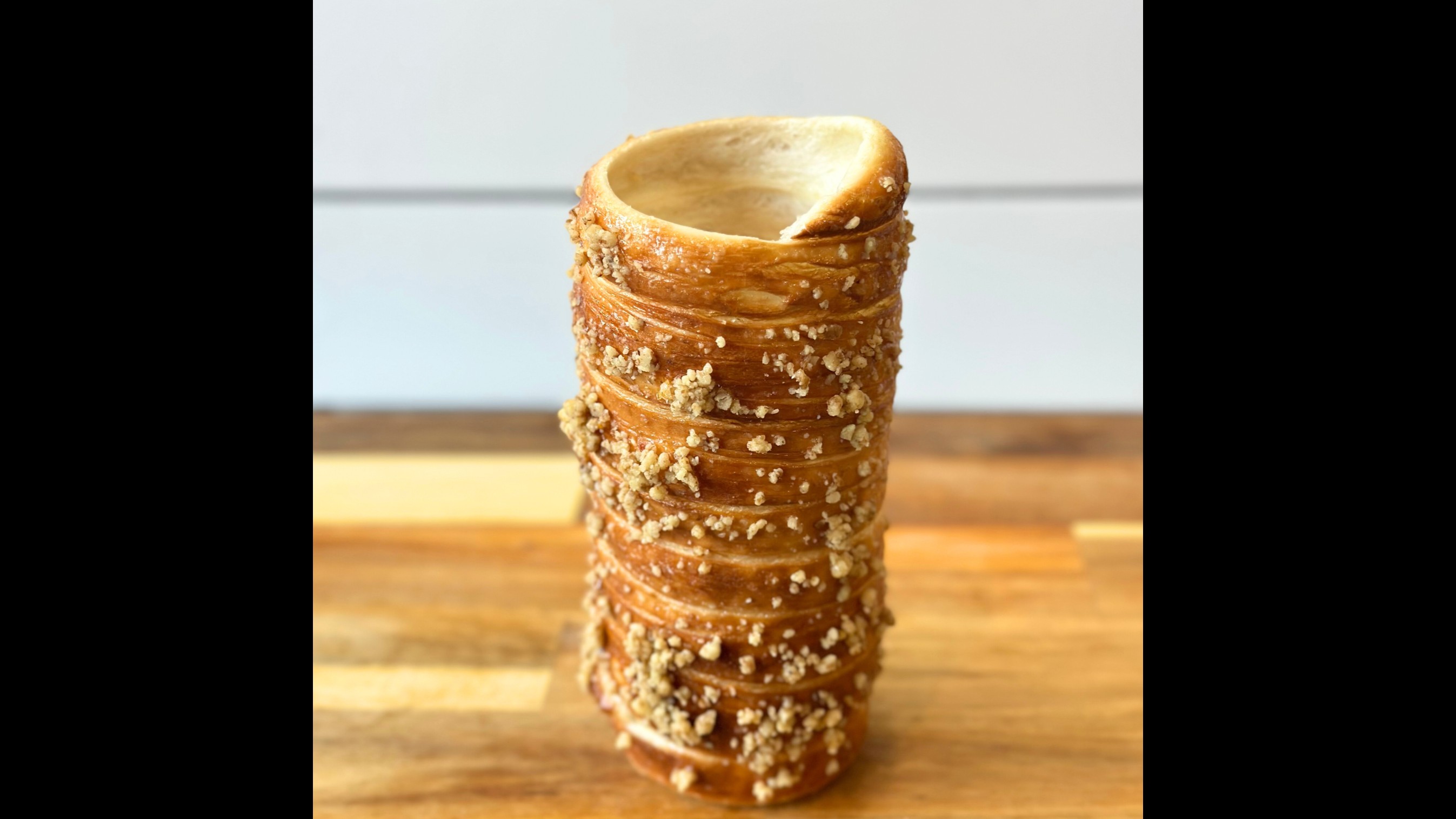 Walnut Chimney Cake
