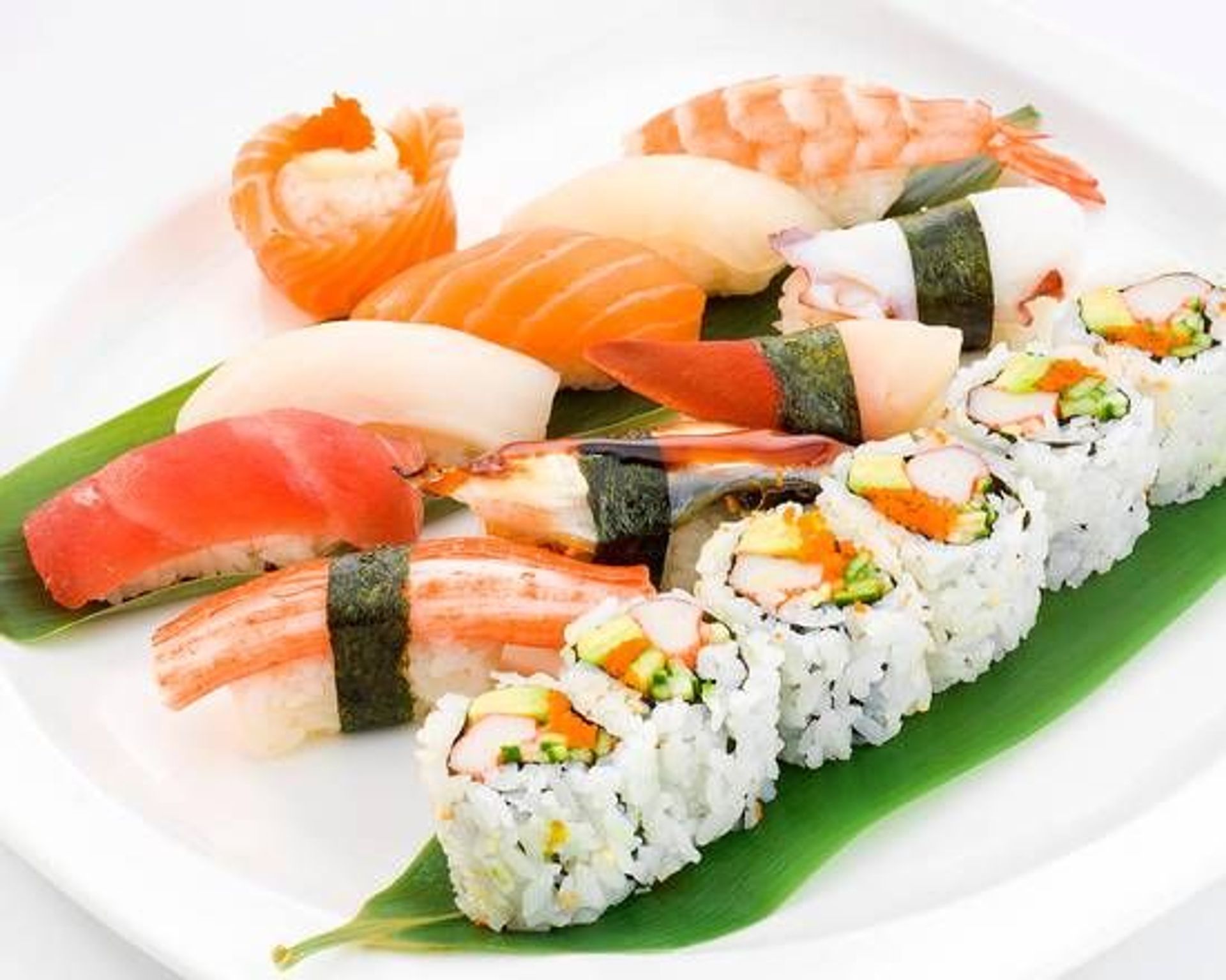 Diamond Sushi (16 Pieces)