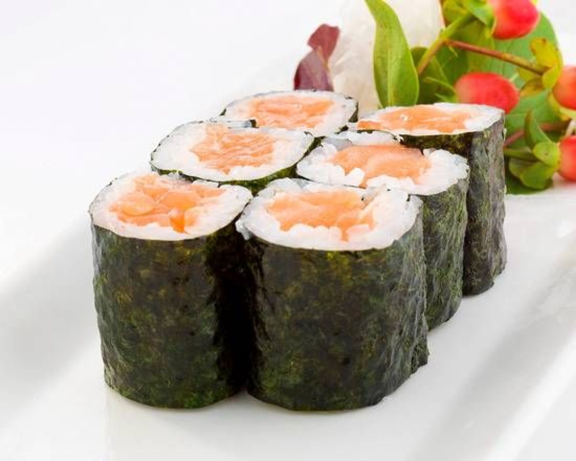 Salmon Roll (Six Pieces)