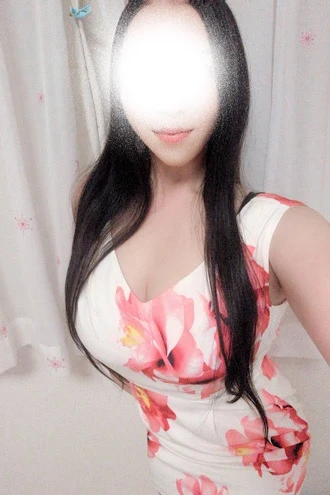 山本しおんのプロフィール｜登戸・新百合ヶ丘・向ヶ丘遊園「Fantastic」ファンタスティック
