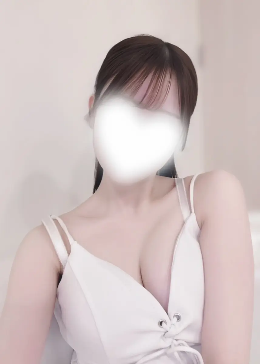 朝日かな ｜ 【新宿店・初台店・東新宿店 ワンルーム型 メンズエステ】Aroma LaLuna〜アロマ ラルーナ〜 新宿のワンルーム型個室高級メンズエステ】 Aroma LaLuna〜アロマ ラルーナ〜