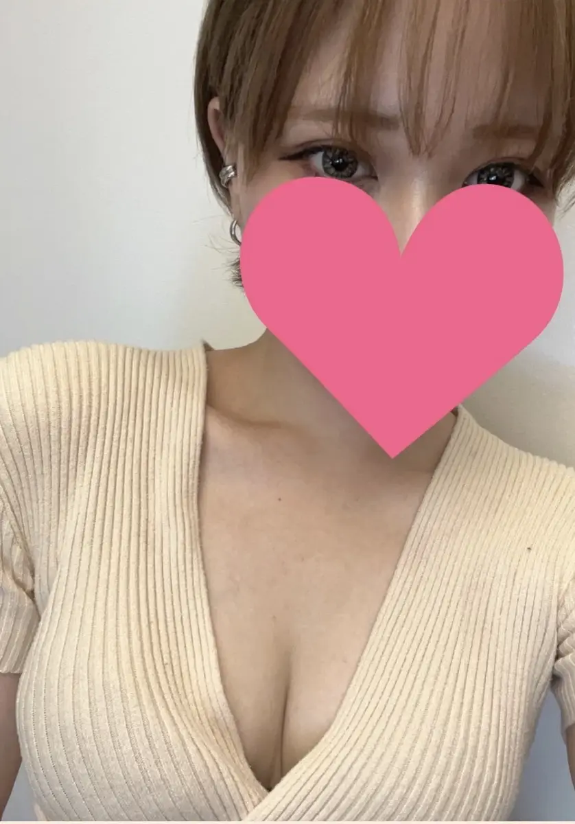 成宮しおり | 【新宿店・初台店・東新宿店 ワンルーム型 メンズエステ】Aroma LaLuna〜アロマ ラルーナ〜 新宿のワンルーム型個室高級メンズエステ】 Aroma LaLuna〜アロマ ラルーナ〜
