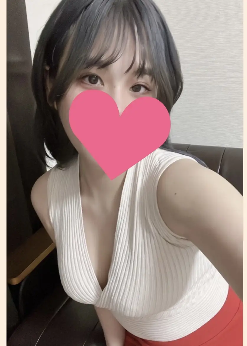 米峰さくら | 【新宿店・初台店・東新宿店 ワンルーム型 メンズエステ】Aroma LaLuna〜アロマ ラルーナ〜 新宿のワンルーム型個室高級メンズエステ】 Aroma LaLuna〜アロマ ラルーナ〜