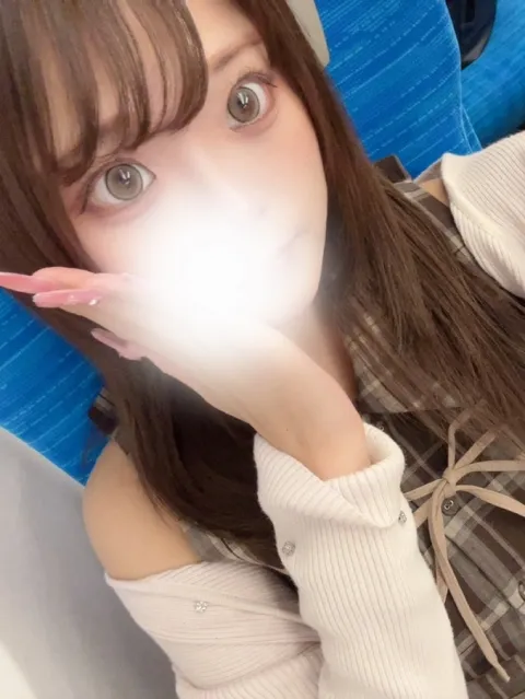 成美もなさんのプロフィール｜梅田ルーム&出張・メンズエステ｜Richesse Spa~リシェスパ~
