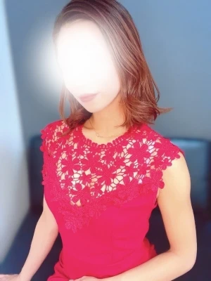 香月まいかさんのプロフィール | 梅田 メンズエステ【マダムと紳士】