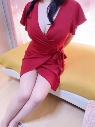 瑠奈(ルナ)｜日本人メンズエステ 熟女専門 Mrs.Homely～ホームリー : リラクゼーション