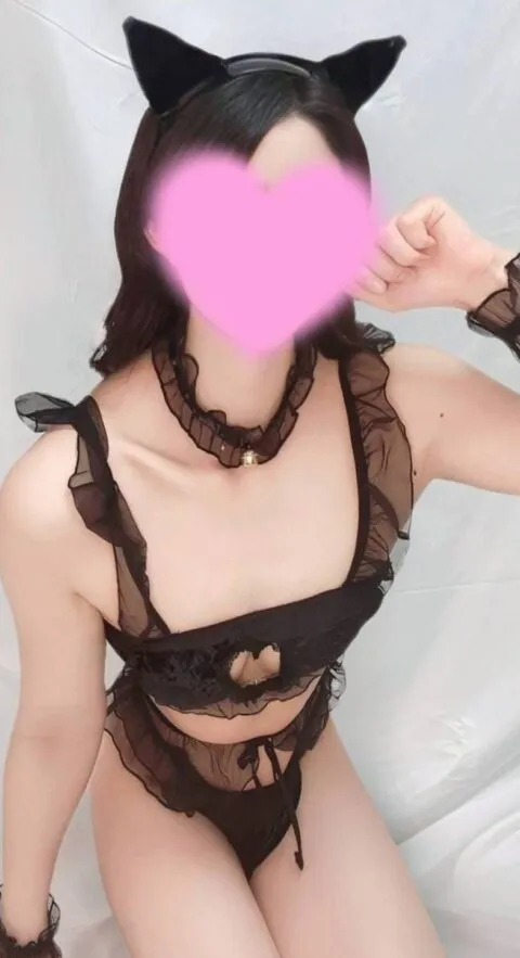 秘書系美女せら(22) - 沖縄那覇市の完全個室メンズエステ YURU MORE -ゆるもあ-