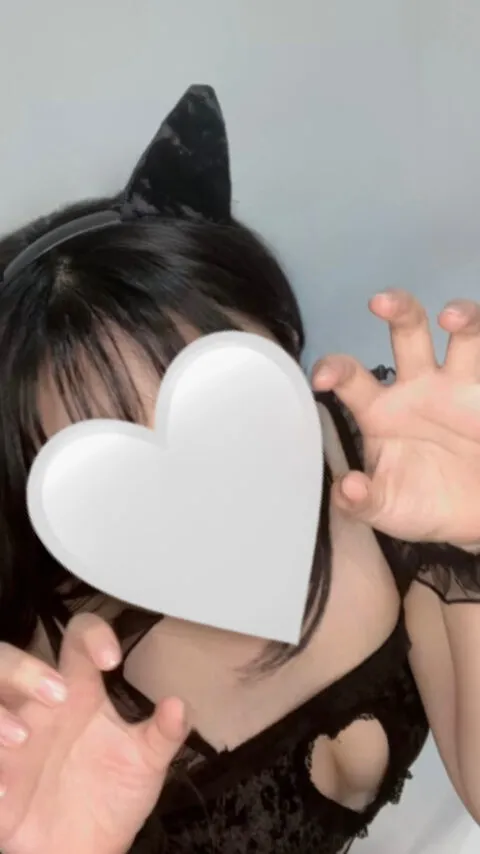 朱音(18) - 沖縄那覇市の完全個室メンズエステ YURU MORE -ゆるもあ-