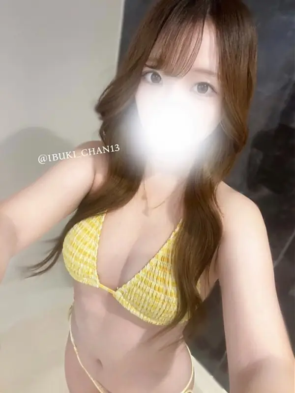美鈴 いぶきプロフィール|大阪 梅田メンズエステ『やみつきSPA』