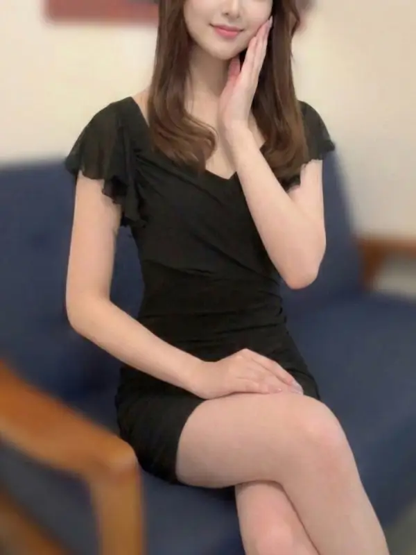 美波(みなみ)さんのプロフィール|新大阪・十三 完全個室マンション型メンズエステ|結-YUI-ミセス邸