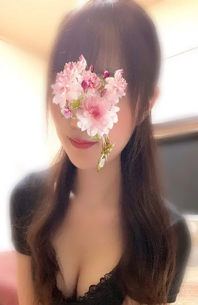千歳烏山・経堂・祖師ヶ谷大蔵のメンズエステ｜ウイニングヘブン | 桜田みいな のプロフィール | 千歳烏山・経堂・祖師ヶ谷大蔵エリア対応｜完全個室メンズエステ【ウイニングヘブン】