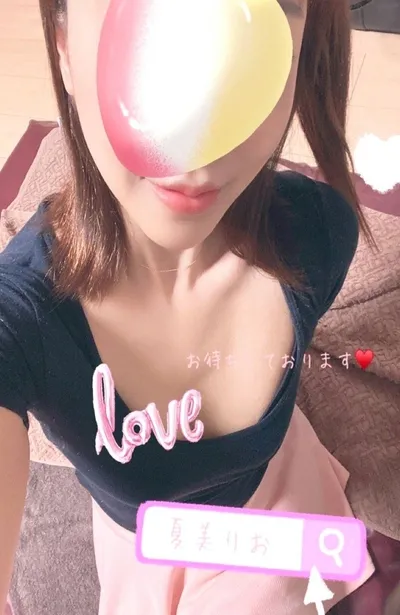 千歳烏山・経堂・祖師ヶ谷大蔵のメンズエステ｜ウイニングヘブン | 夏美りお のプロフィール | 千歳烏山・経堂・祖師ヶ谷大蔵エリア対応｜完全個室メンズエステ【ウイニングヘブン】