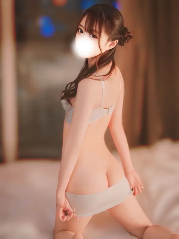 倉持かるあさんのプロフィール｜大泉学園駅 メンズエステ｜ホワイトルーム
