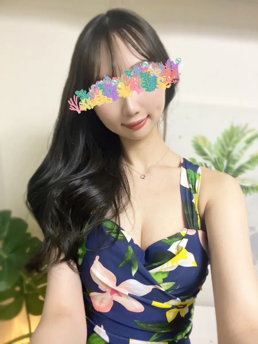 元木 なな【高身長モデル体型美女☆】プロフィール|麻布十番/六本木 メンズエステ『Spa Lanikai-スパ ラニカイ-』