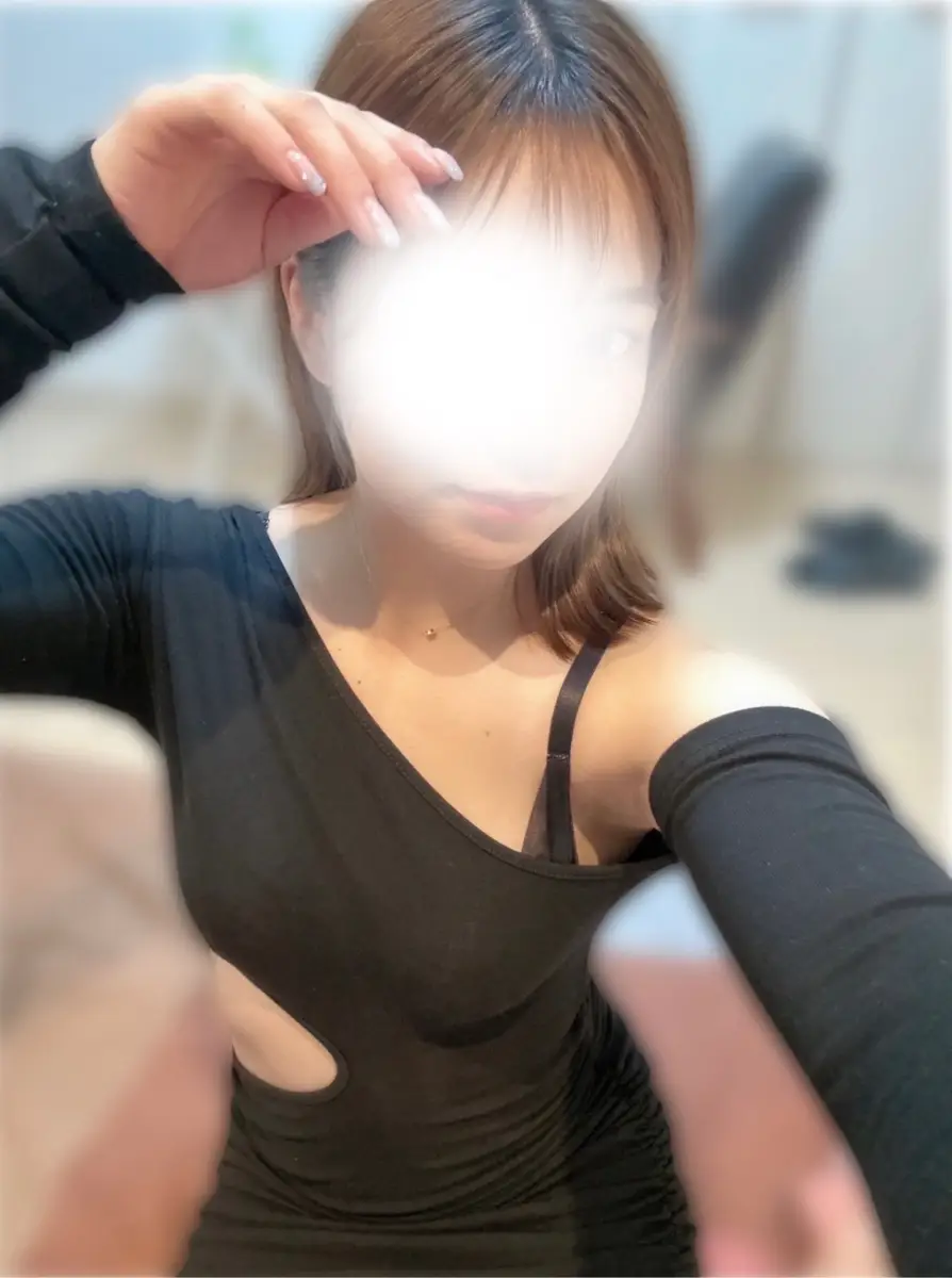 美奈 プロフィール｜大阪 江坂 新大阪 メンエス 『Aurum（オーラム）』