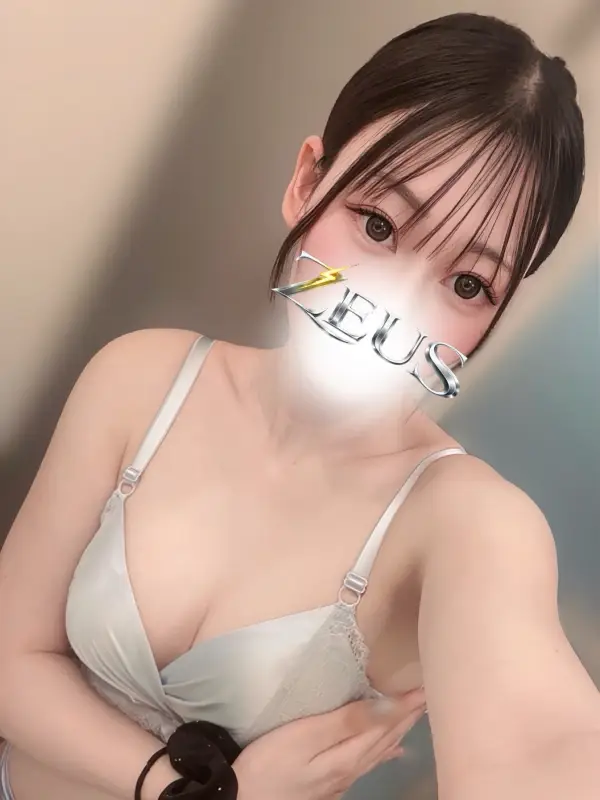 雪乃 みりあさんのプロフィール|神話級の体験を、神レベルの価格で。|ZEUS(ゼウス)