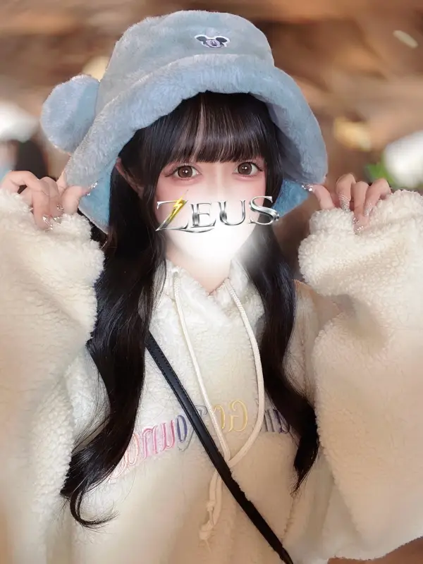 朝井 めるさんのプロフィール|神話級の体験を、神レベルの価格で。|ZEUS(ゼウス)