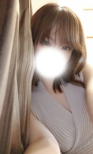 大阪高級メンズエステ『マダムの秘密』大人女性がもてなす極上の癒し|吉川あいみさん