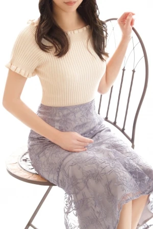 銀座メンズエステ、アロマ&リンパマッサージサロン「Ginza Room~ギンザ・ルーム」 | 安藤花(はな)さん