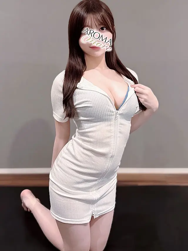 四季ひめかのプロフィール・写真｜新宿・東新宿・銀座のメンズエステ【アロマモア】完全個室・日本人セラピスト