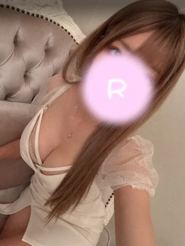 白咲りおさんのプロフィール｜あえて顔出しさせない、高貴なメンズエステ｜CLUBマリア 銀座店