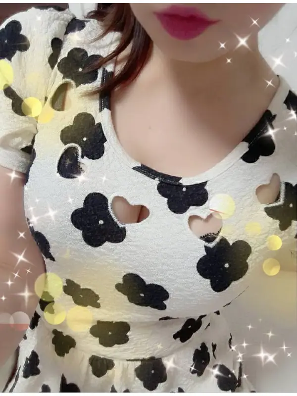 咲森ゆうかさんのプロフィール|施術のプロフェッショナルなセラピストと高級感のあるルームで高級施術を堪能|マセラティ銀座 北新地梅田店/ 銀座本店