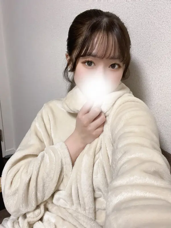 吉沢　えみりさんのプロフィール｜調布・千歳烏山・橋本・相模原 メンズエステ｜Unison Spa（ユニゾンスパ）